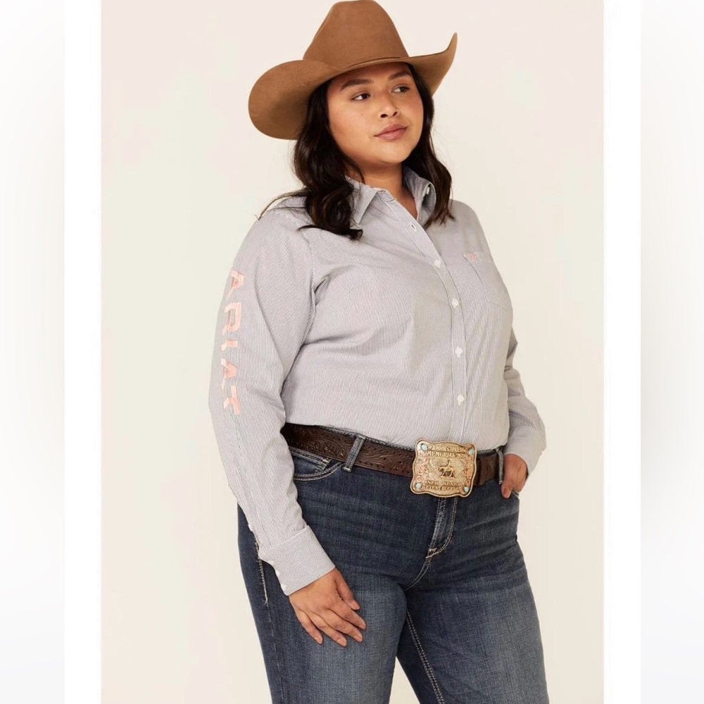 Ariat women’s shirt blue new with tags size 3X